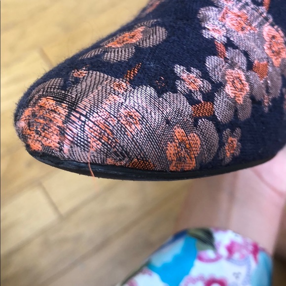 Floral booties - Picture 4 of 8